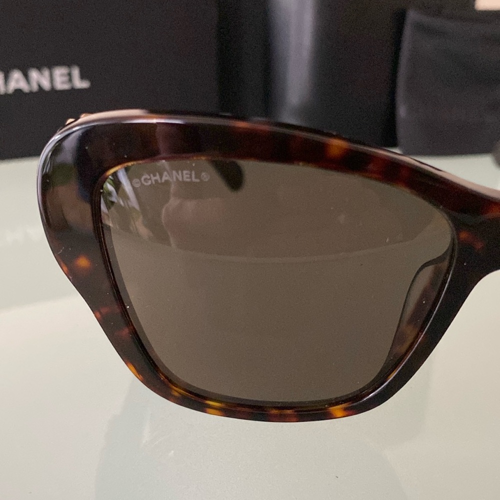 NIB Auth CHANEL dress BUTTERFLY SUNGLASSES/glasses/frame Ref.5457QA C714/3 ITALY - Picture 7 of 14